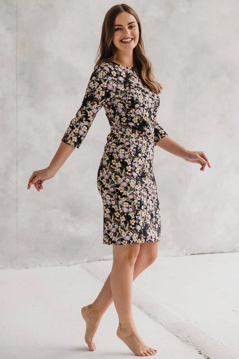 Milky Classic kojící šaty, 3/4 rukáv, černé, s květinami