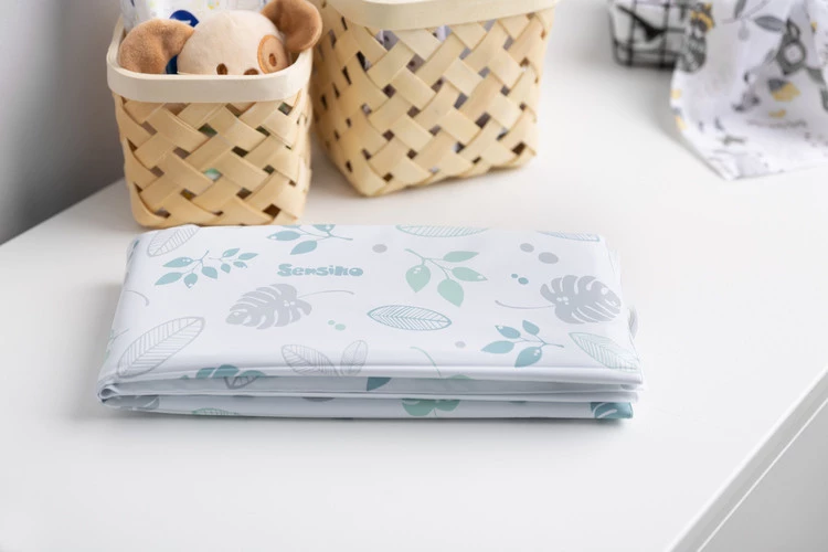 Cestovní podložka Sensillo - květinová - modrá