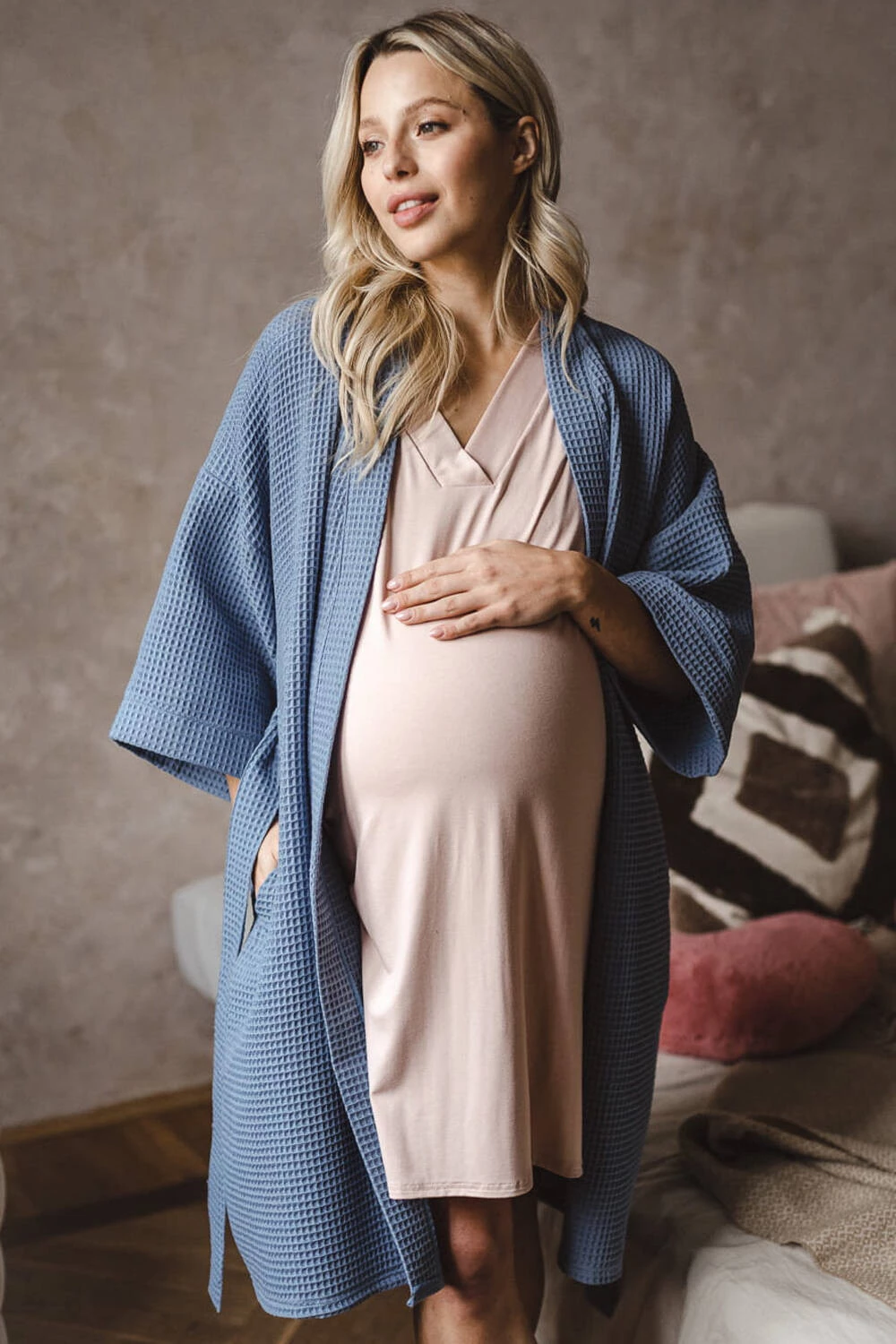 Těhotenská a kojící noční košile Moon bambus, pudrově růžová