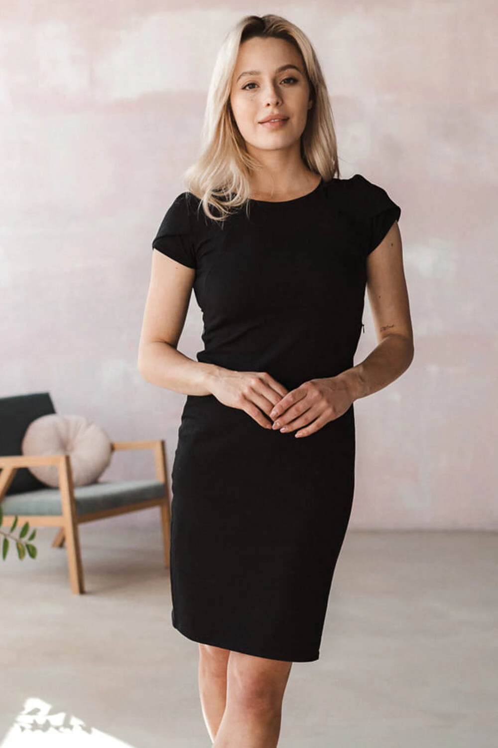 Mléčné šaty, černé, kojící šaty s krátkým rukávem