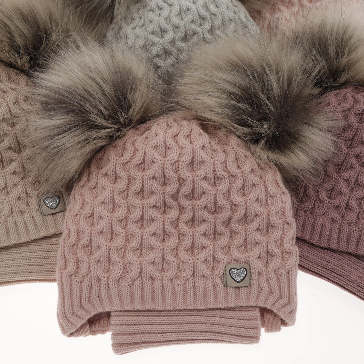 Komplet zimné dievčenské: čiapka a tunel krémový s dvoma bambuľami Poliana