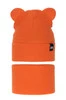 Oranžový